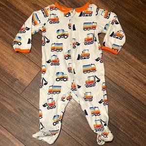 Members Mark Baby Favorite Sleep n’ Play Color Trucks Size 6-9 Months Crm Orange